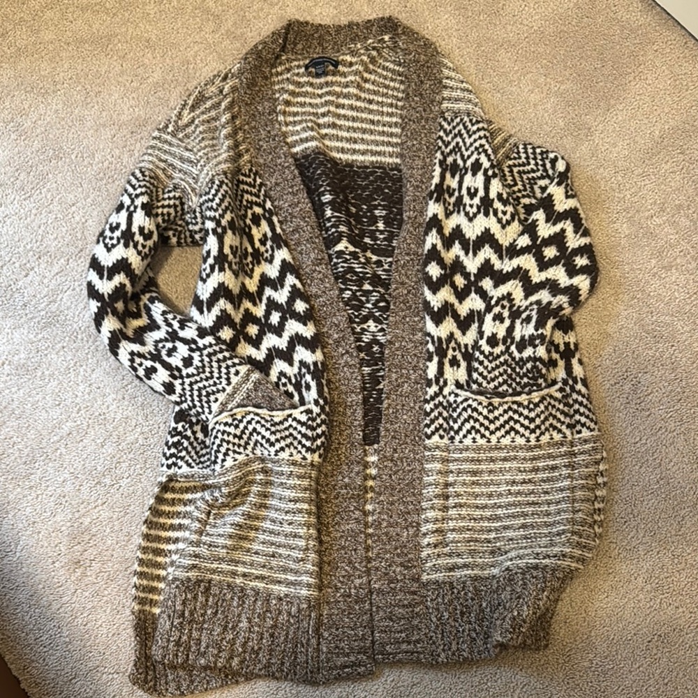 American Eagle Outfitters Black and Brown Cozy Knit Cardigan